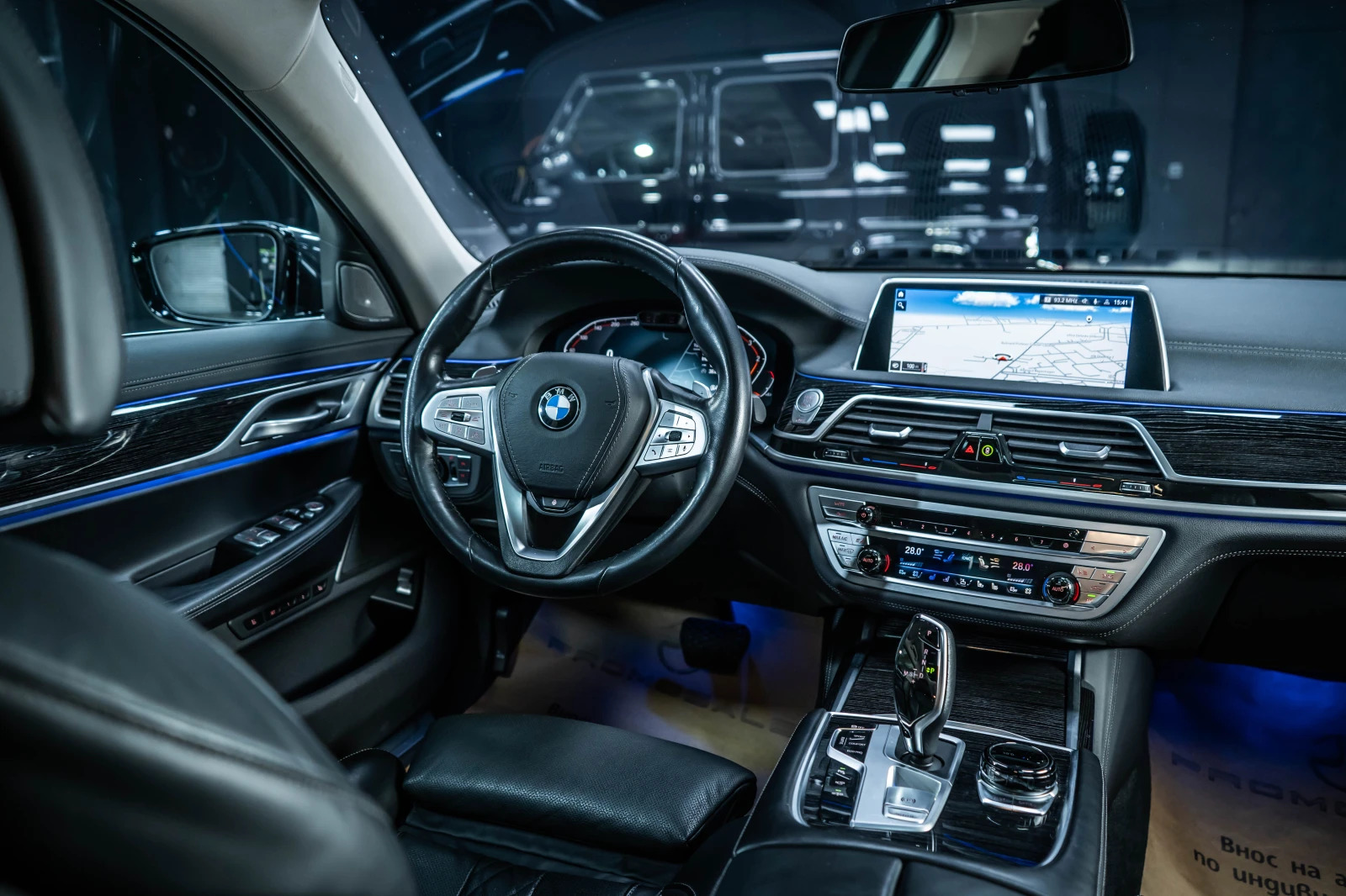 BMW 740 d xDrive* Laser* Massage, снимка 11 - Автомобили и джипове - 55406497