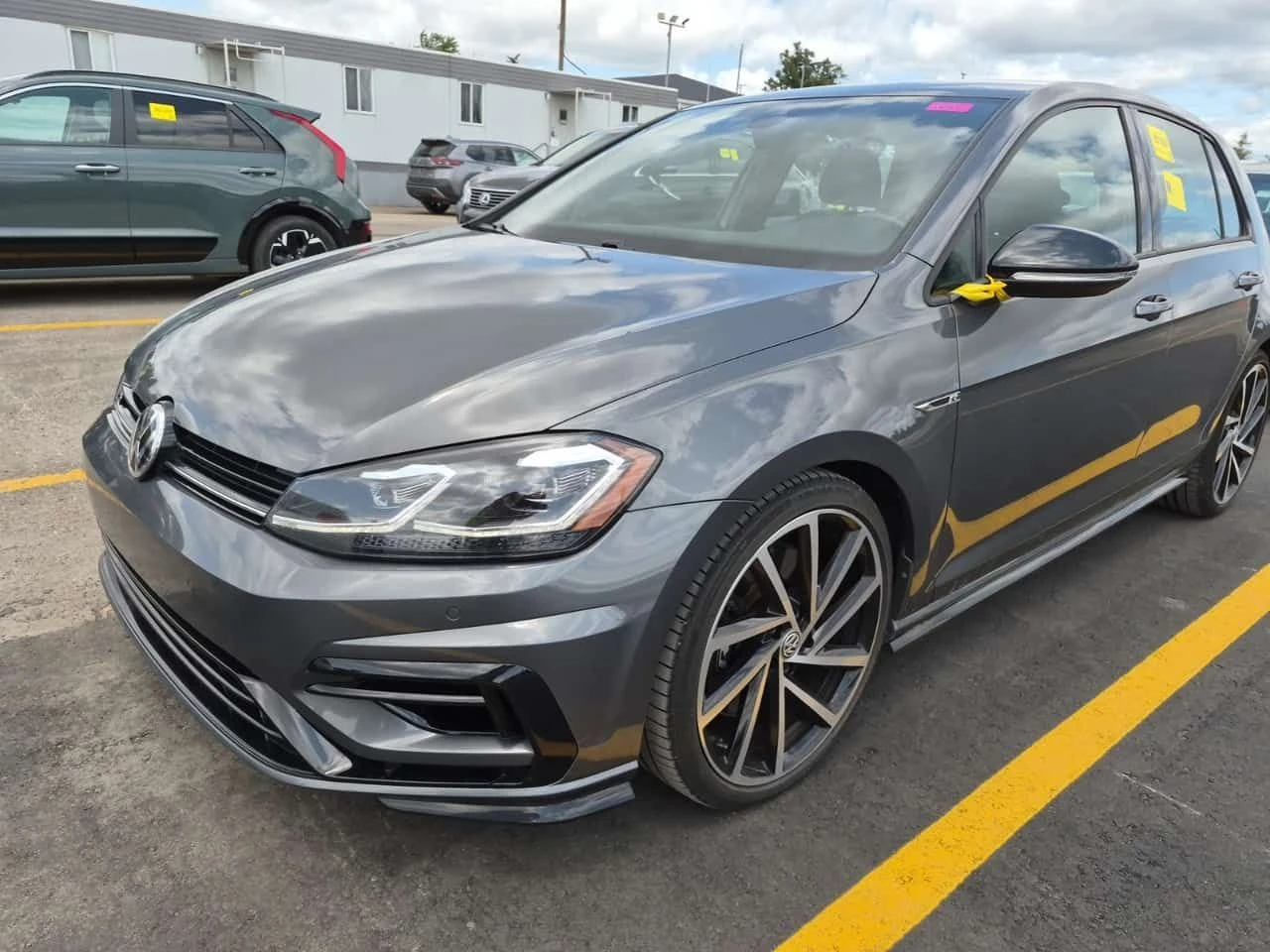 VW Golf R * CARFAX * Един собственик * Без инциденти * , снимка 2 - Автомобили и джипове - 55444476