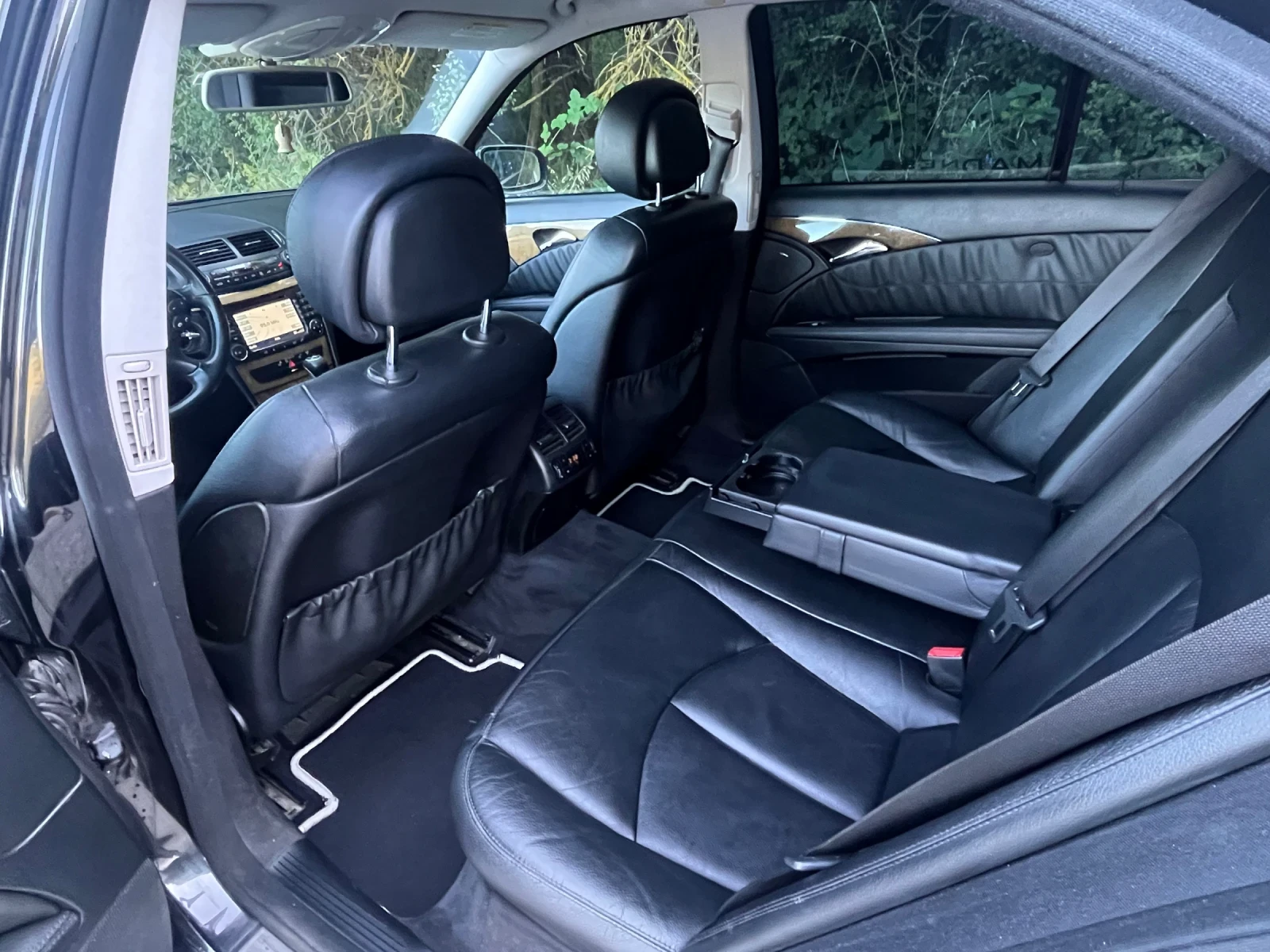 Mercedes-Benz E 320 CDI EVO, снимка 11 - Автомобили и джипове - 55646906