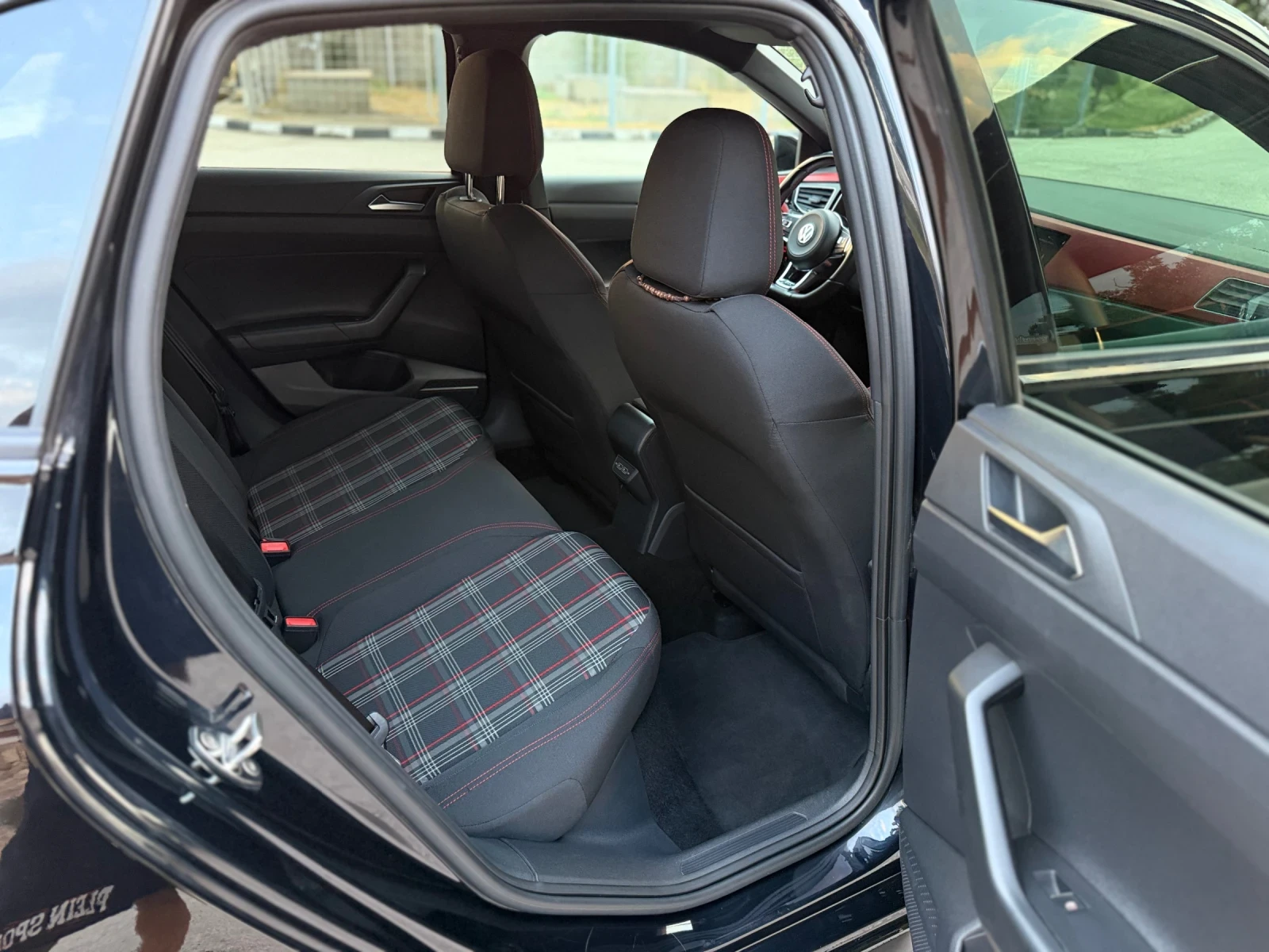 VW Polo GTI, снимка 15 - Автомобили и джипове - 55829957