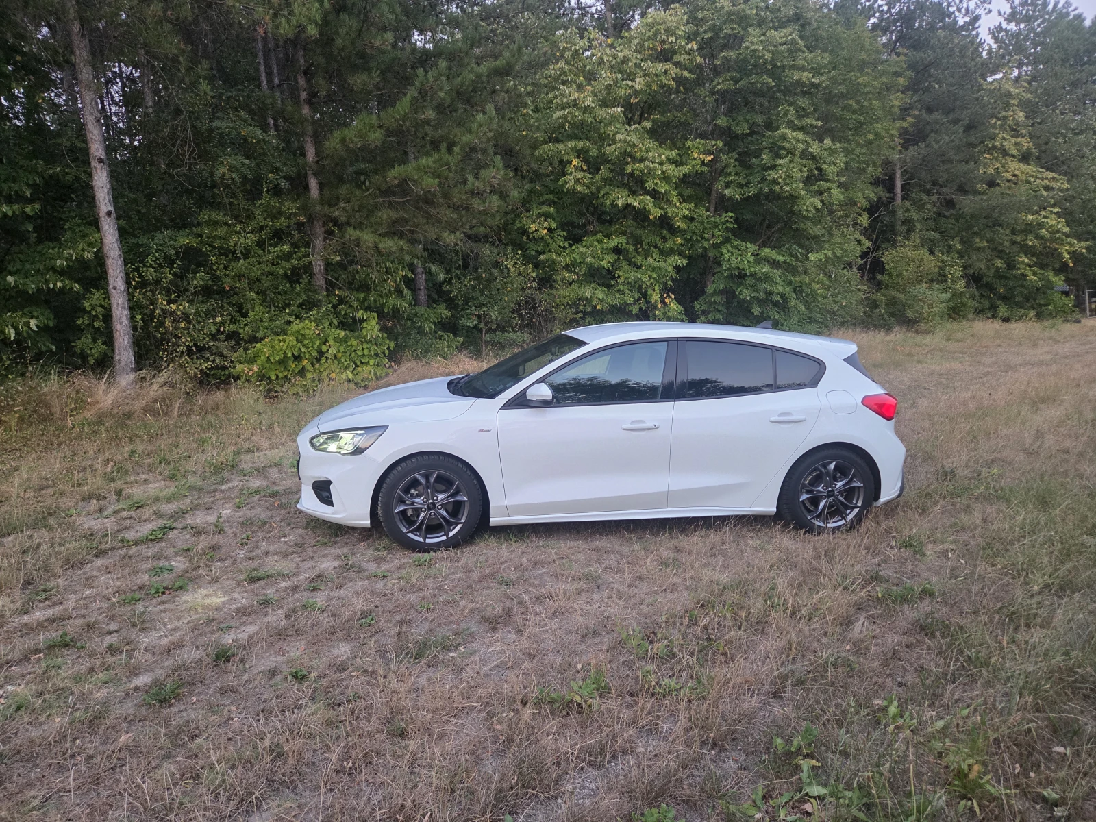 Ford Focus 1.5, снимка 15 - Автомобили и джипове - 55929091