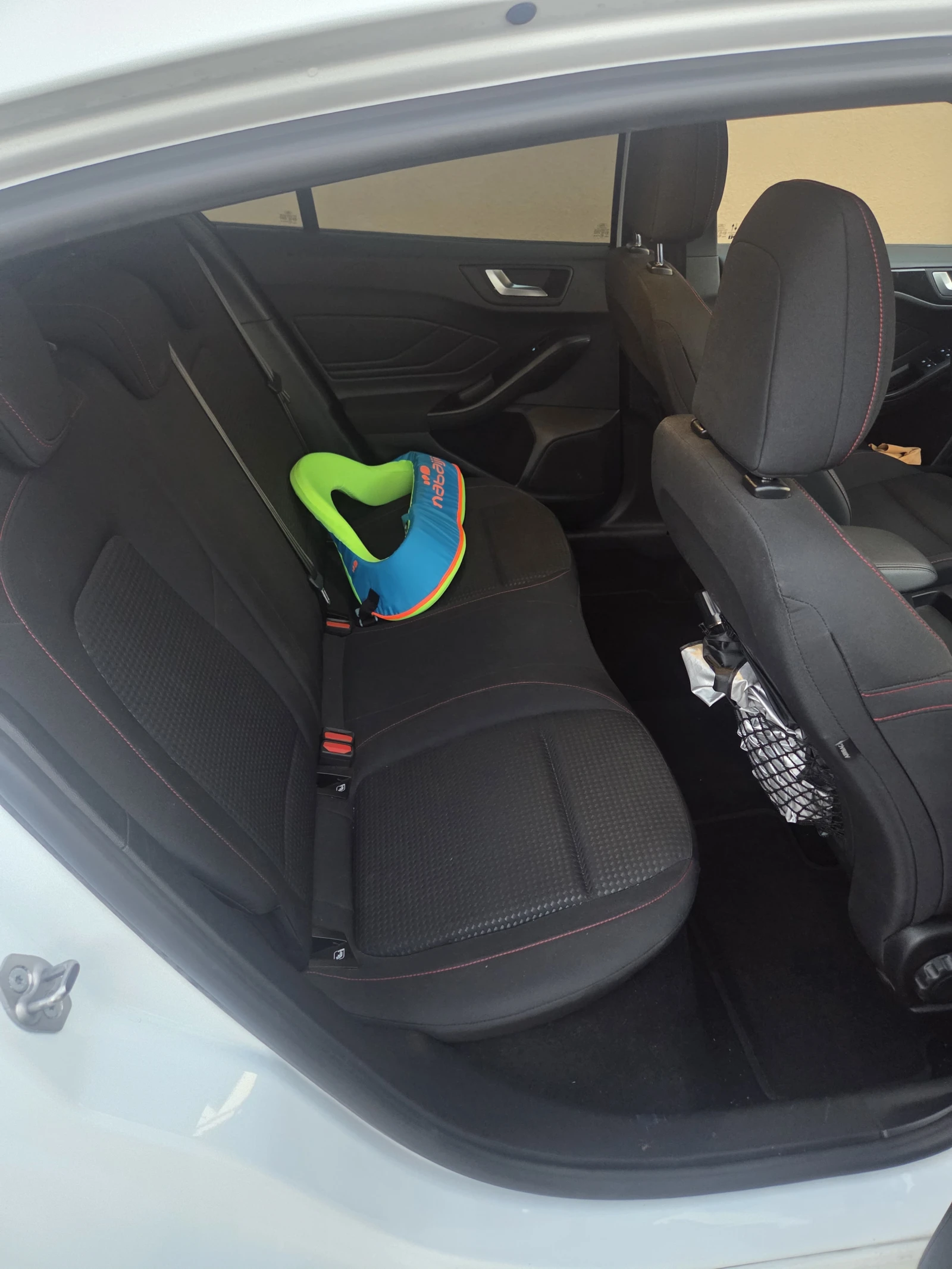 Ford Focus 1.5, снимка 7 - Автомобили и джипове - 55929091