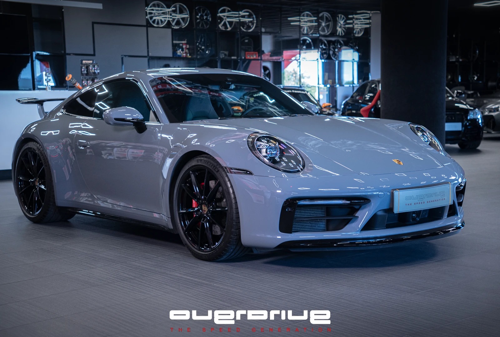 Porsche 911 Carrera 4S Coupe 2024, снимка 2 - Автомобили и джипове - 56008382