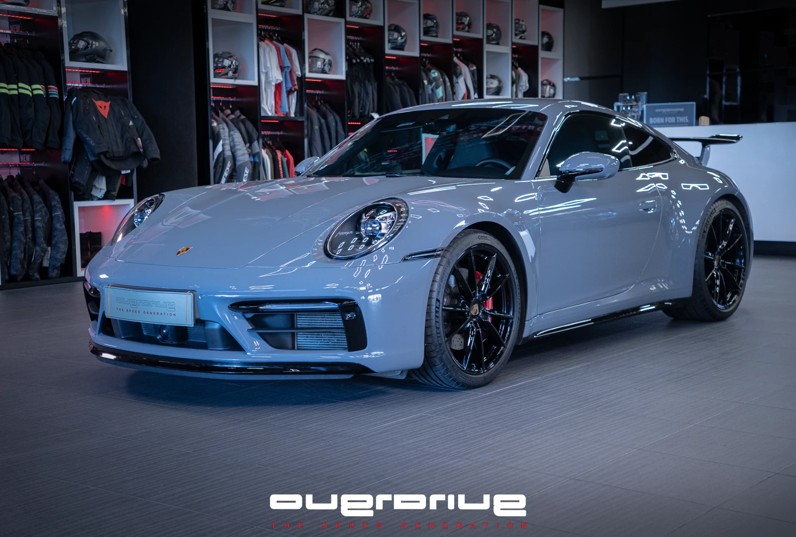 Porsche 911 Carrera 4S Coupe 2024, снимка 3 - Автомобили и джипове - 56008382