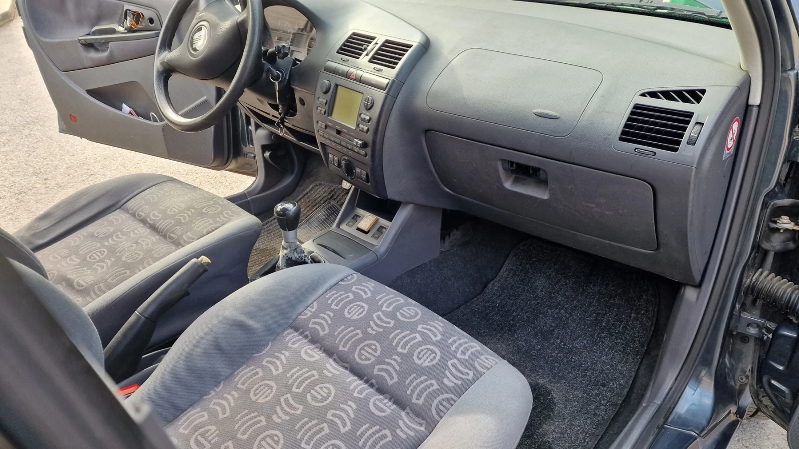 Seat Ibiza 1.4 MPI, снимка 9 - Автомобили и джипове - 56086336