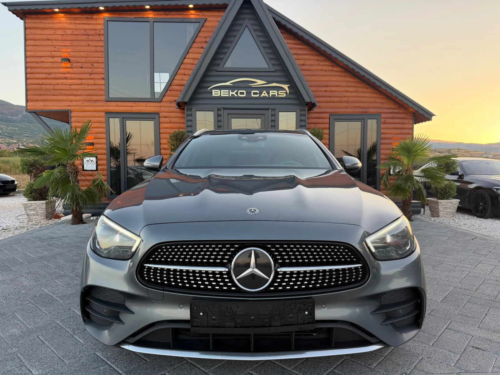 Mercedes-Benz E 300 Нов внос от Белгия!AMG-LINE, снимка 2 - Автомобили и джипове - 56121078