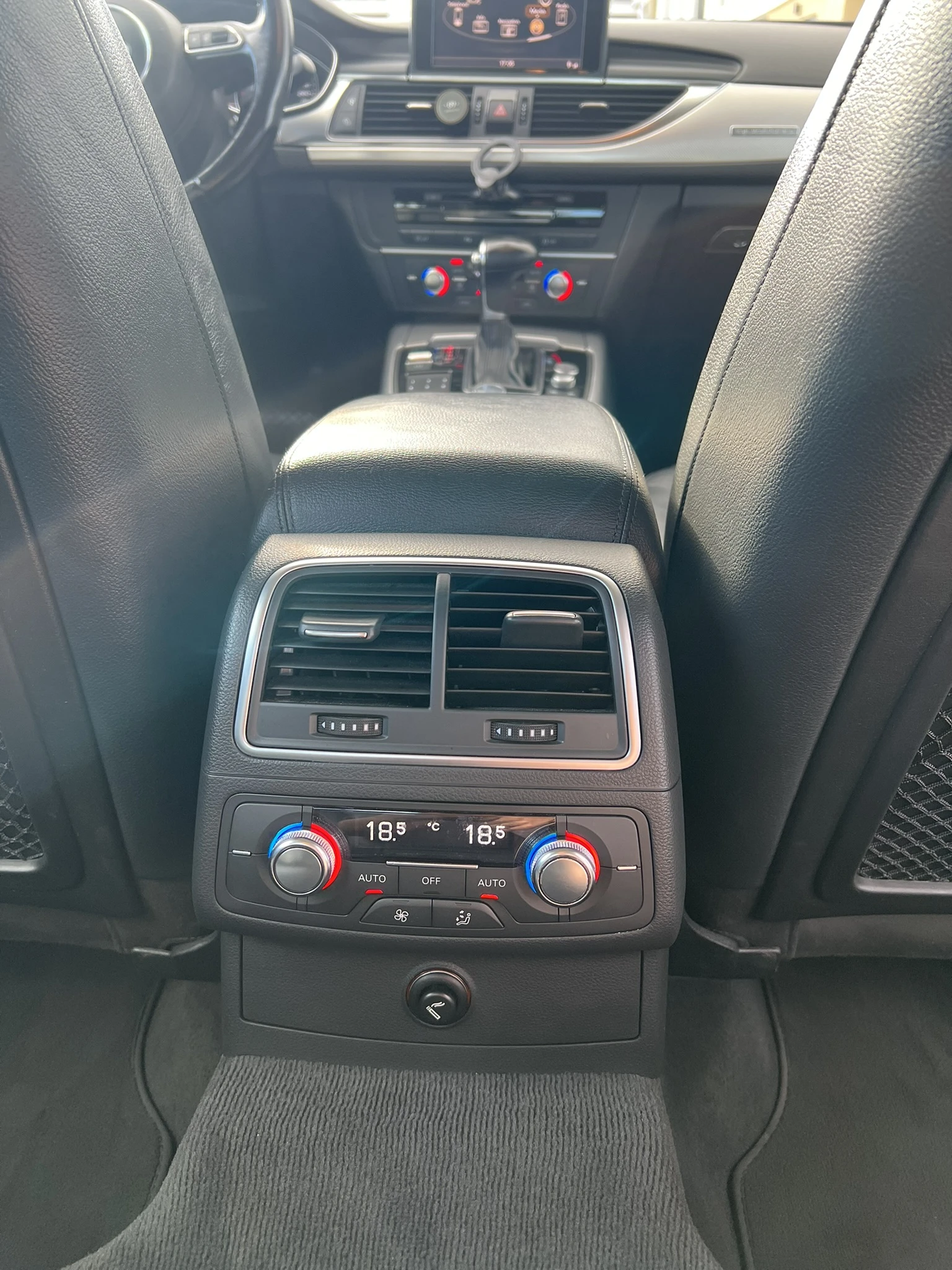 Audi A6 C7 3.0 TDI (245 к.с.) Quattro S-Tronic, снимка 12 - Автомобили и джипове - 56247594