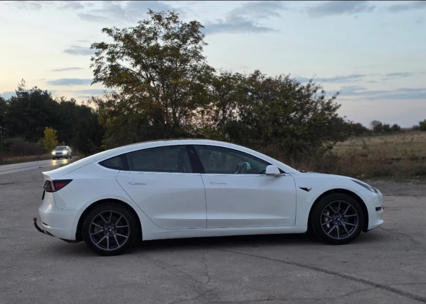 Tesla Model 3 �������� ����, ���������� | Mobile.bg � ����������� 7