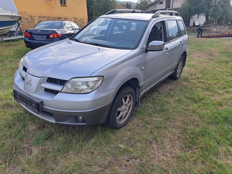 Mitsubishi Outlander 2000куб., снимка 3 - Автомобили и джипове - 47306600