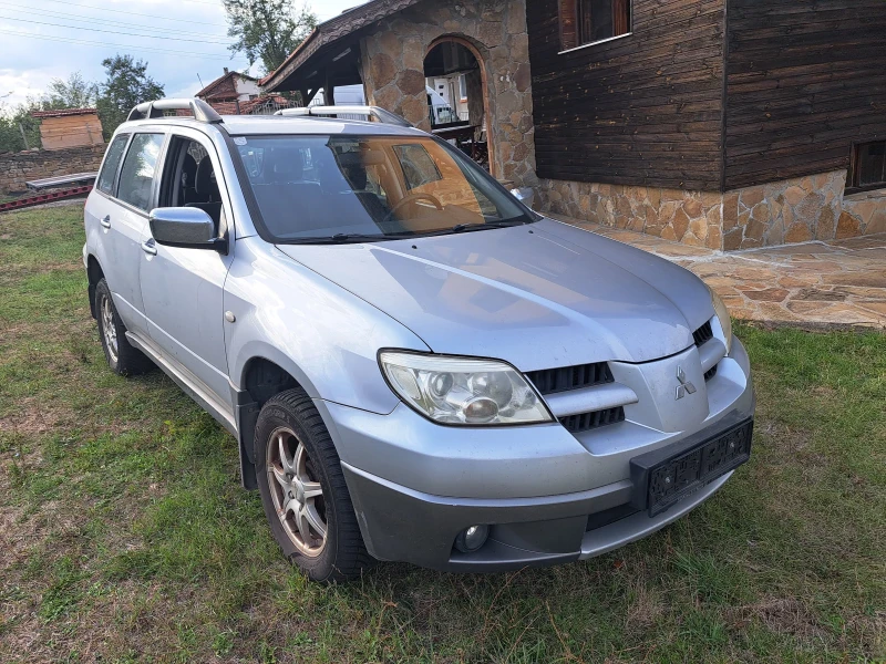 Mitsubishi Outlander 2000куб., снимка 2 - Автомобили и джипове - 47306600