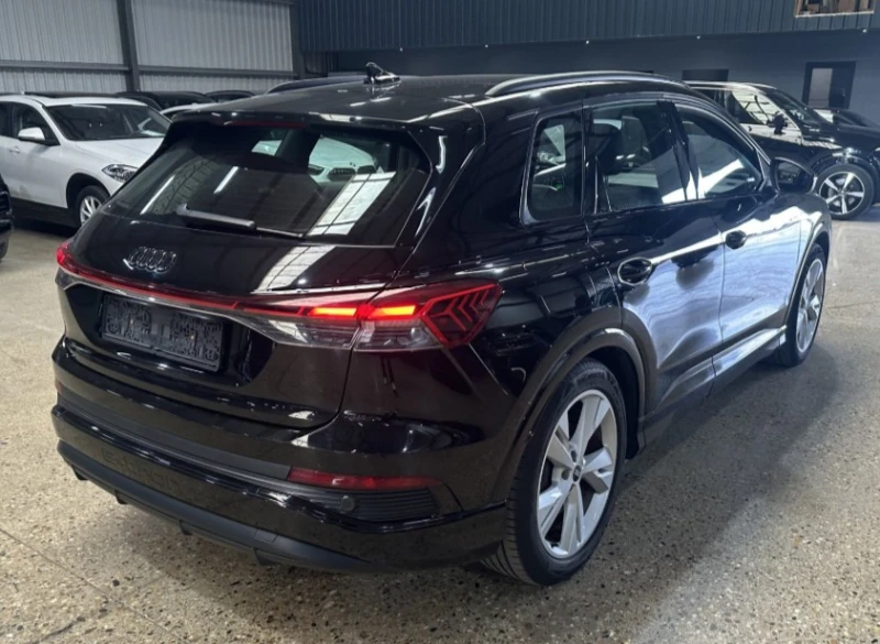 Audi Q4 40e-tron, Matrix, снимка 3 - Автомобили и джипове - 49778363
