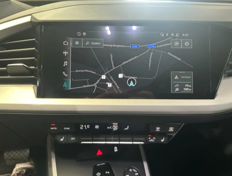 Audi Q4 40e-tron, Matrix, снимка 11 - Автомобили и джипове - 49778363