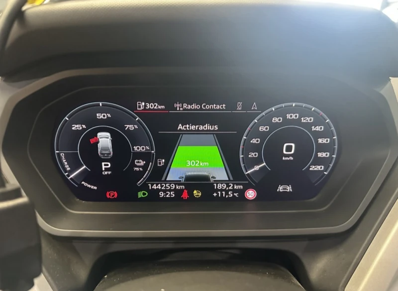 Audi Q4 40e-tron, Matrix, снимка 10 - Автомобили и джипове - 49778363