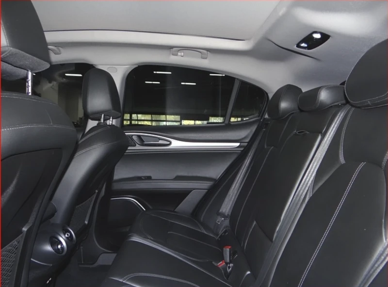 Alfa Romeo Stelvio Q4 SPORT АВТОКРЕДИТ, снимка 11 - Автомобили и джипове - 52850932