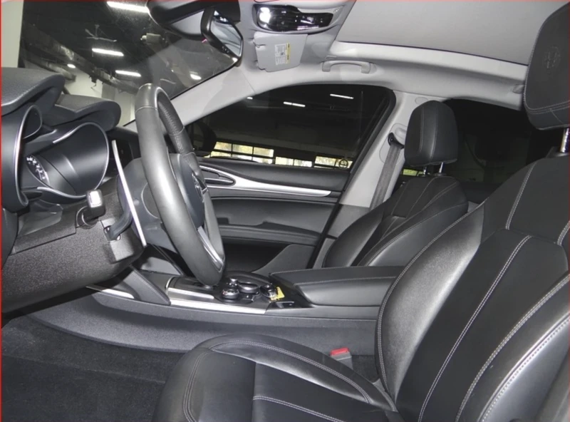 Alfa Romeo Stelvio Q4 SPORT АВТОКРЕДИТ, снимка 10 - Автомобили и джипове - 52850932