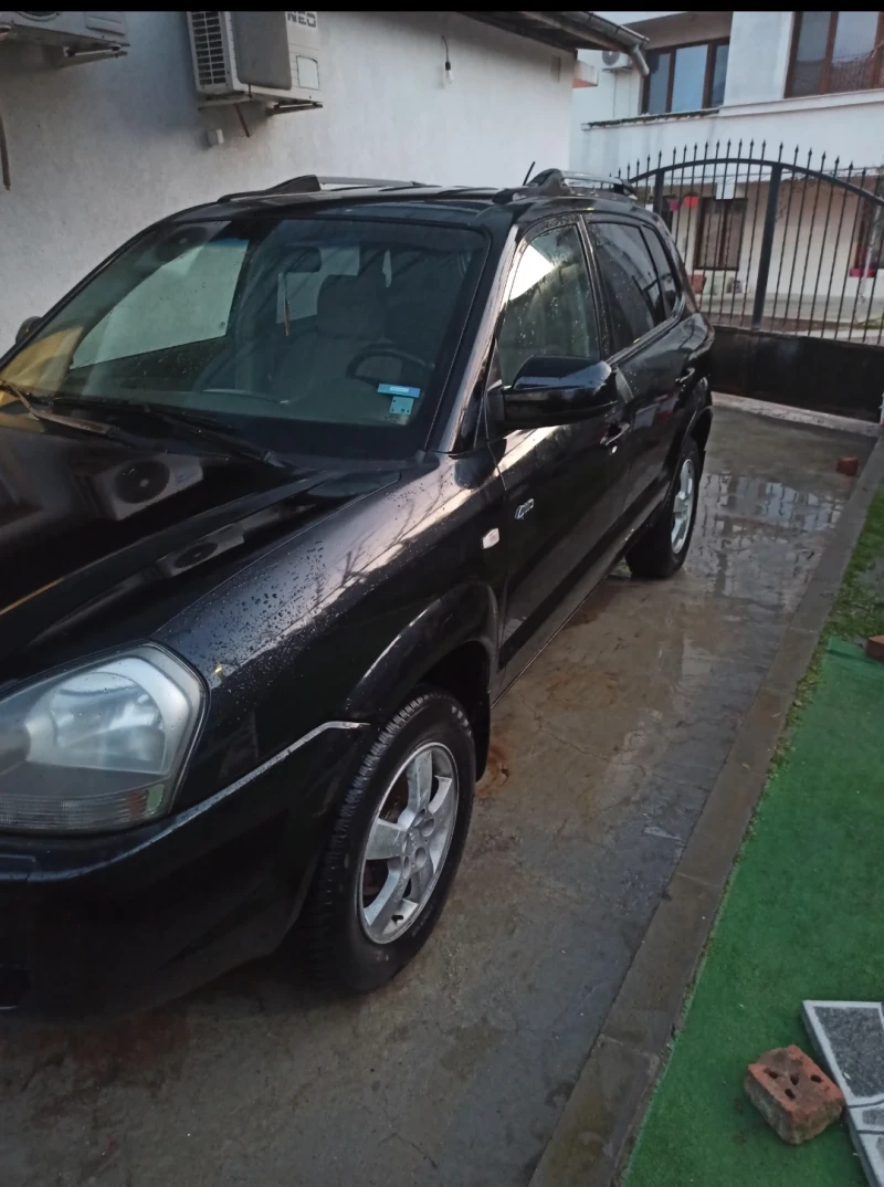 Hyundai Tucson 2.0  141k.c.  4x4 , снимка 3 - Автомобили и джипове - 53131503