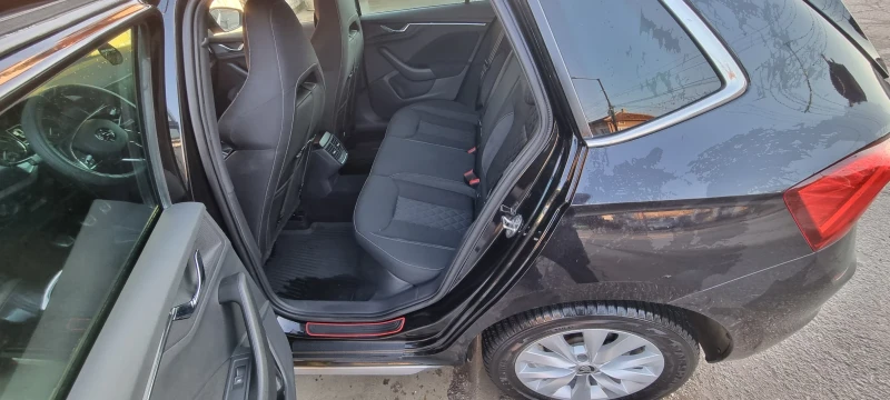 Skoda Kamiq Buisness Sport pack 1, 5 TSI 150PS, снимка 6 - Автомобили и джипове - 53283126