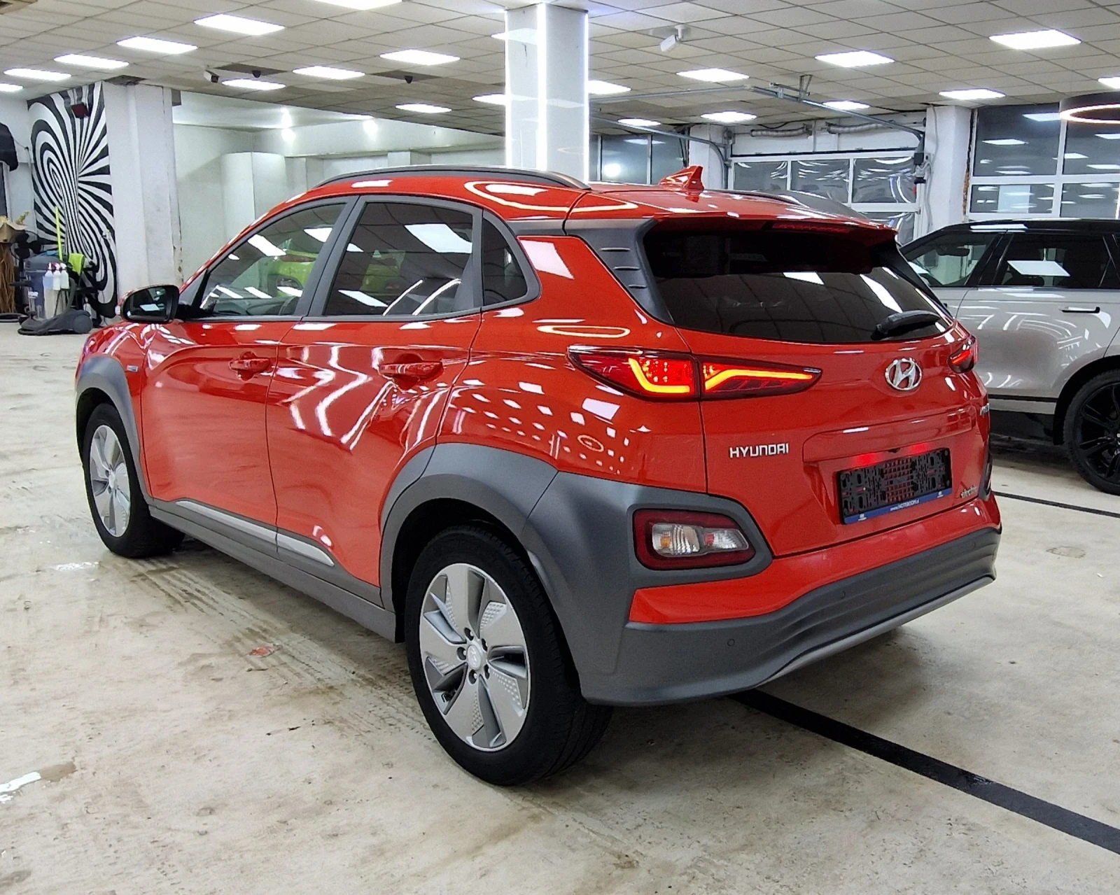 Hyundai Kona 64KW/Premium/SOH100 - изображение 4