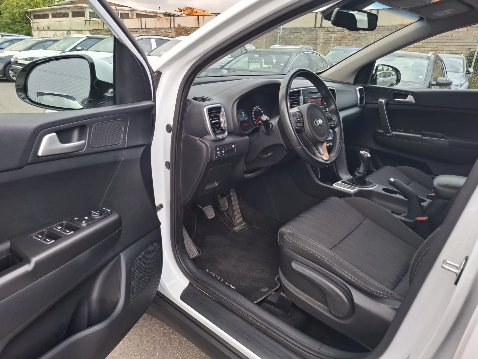 Kia Sportage 1.6 gdi  - изображение 9