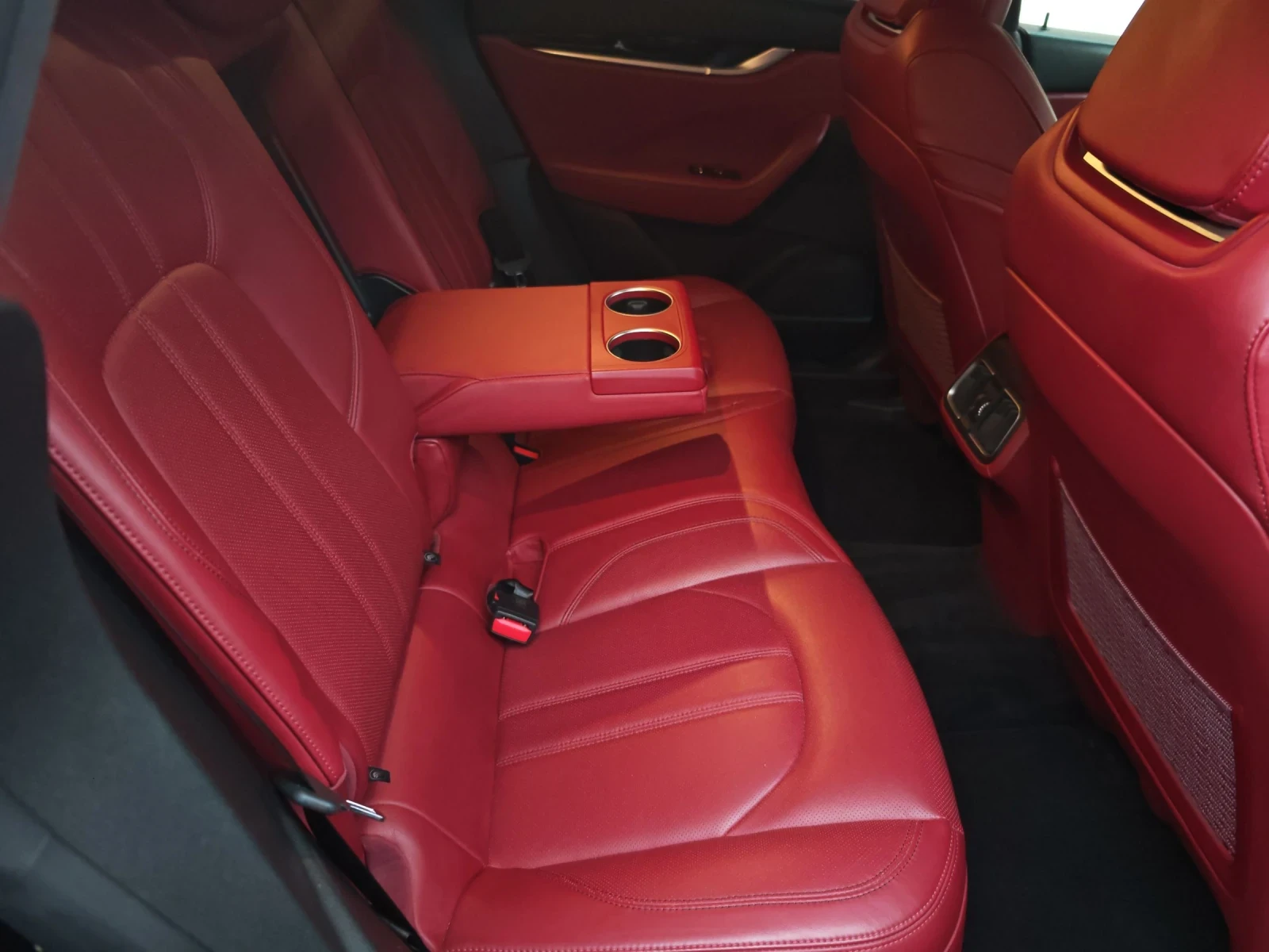 Maserati Levante  - изображение 6