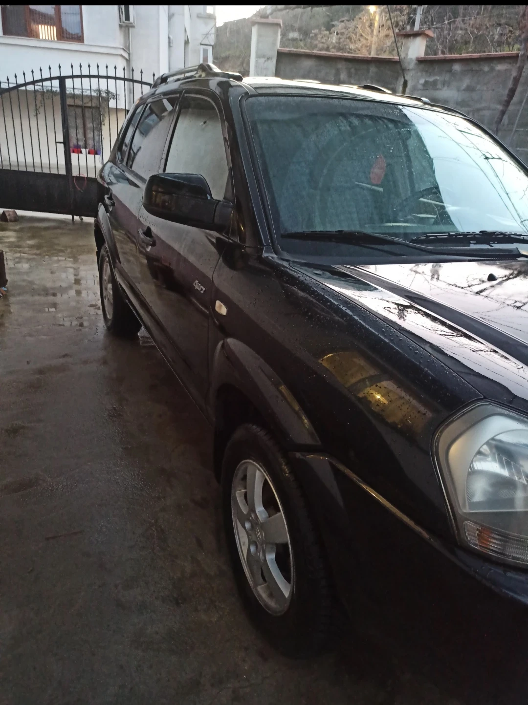 Hyundai Tucson 2.0  141k.c.  4x4  - изображение 4