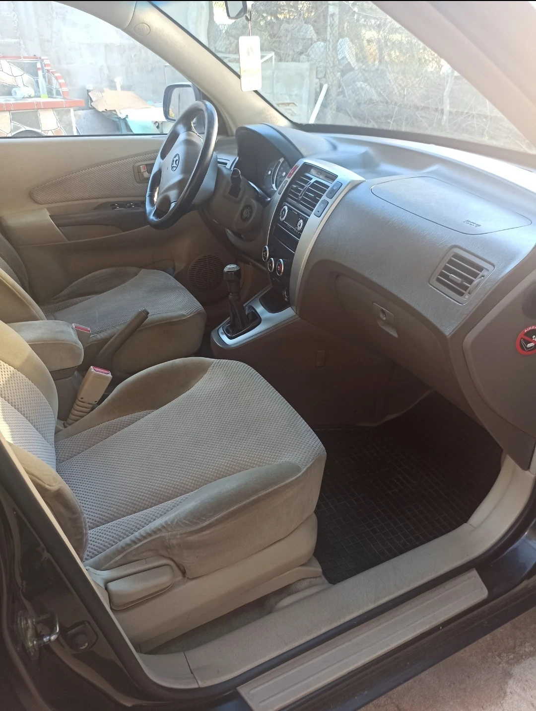 Hyundai Tucson 2.0  141k.c.  4x4  - изображение 5