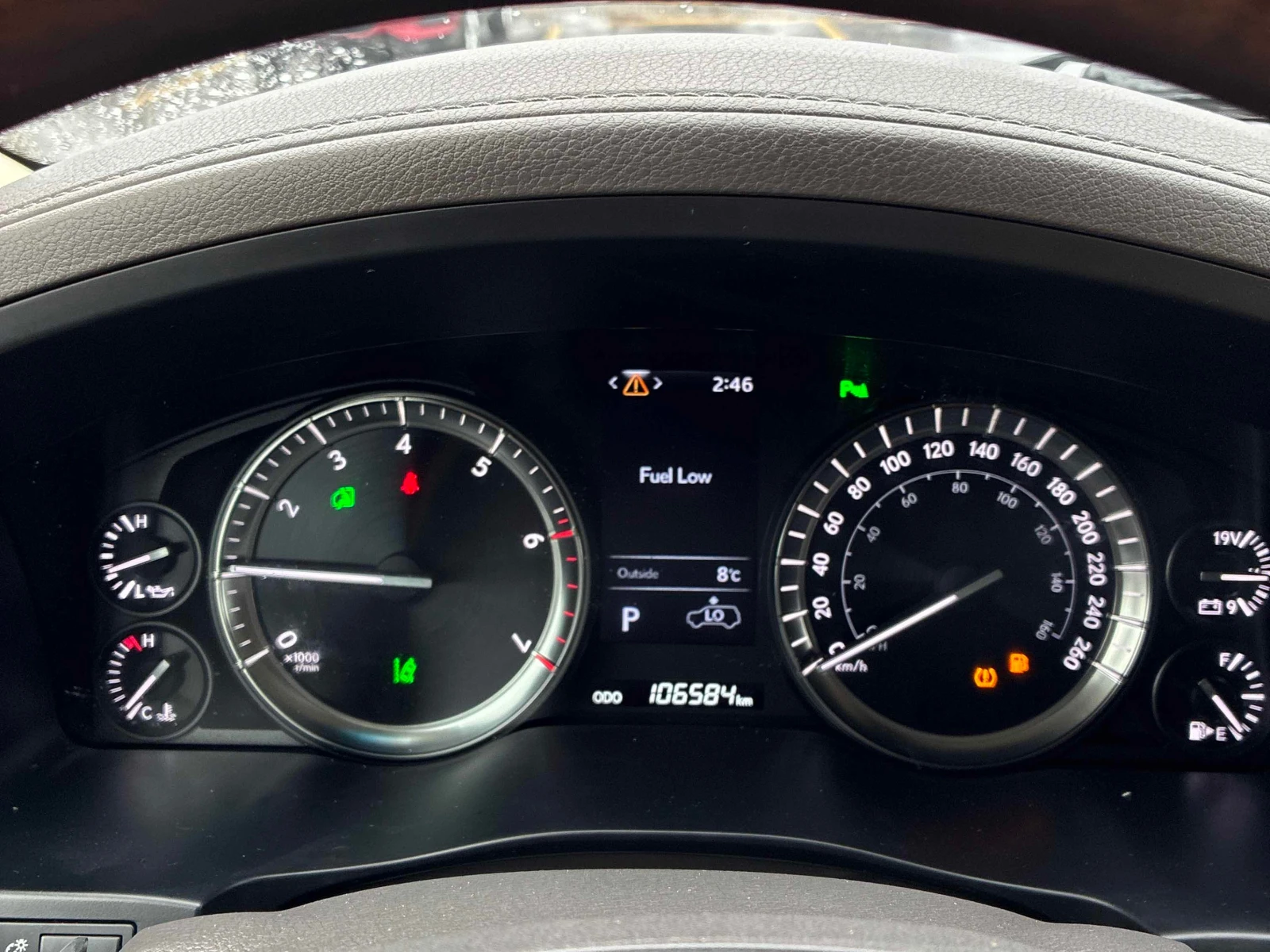 Lexus LX 570 * 7 МЕСТЕН * БЕЗ ИНЦИДЕНТИ * СЕРВИЗНА ИСТОРИЯ * , снимка 8 - Автомобили и джипове - 54152551