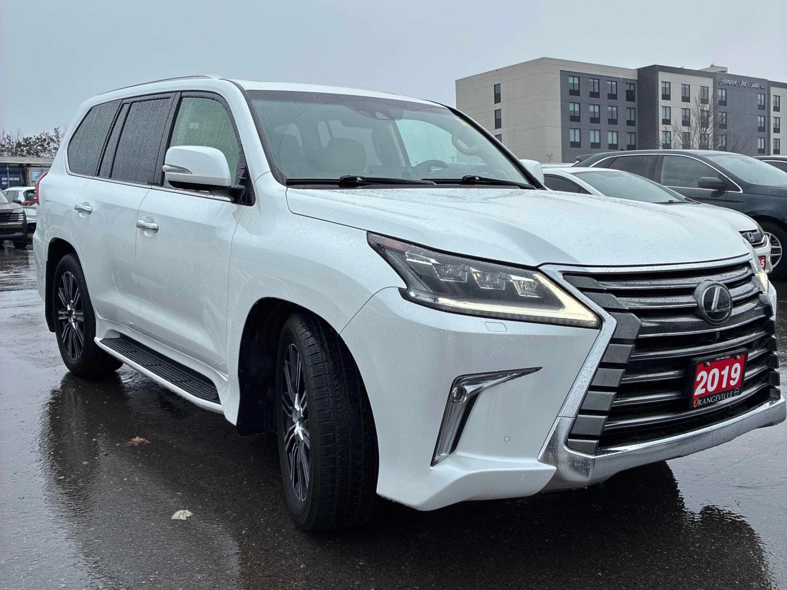 Lexus LX 570 * 7 МЕСТЕН * БЕЗ ИНЦИДЕНТИ * СЕРВИЗНА ИСТОРИЯ * , снимка 4 - Автомобили и джипове - 54152551