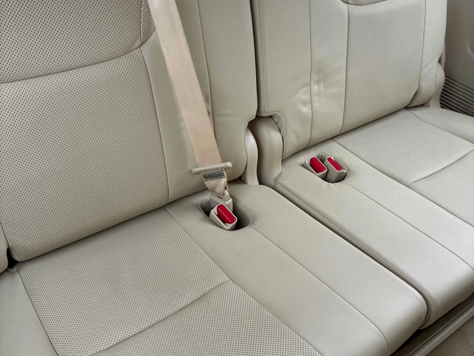 Lexus LX 570 * 7 МЕСТЕН * БЕЗ ИНЦИДЕНТИ * СЕРВИЗНА ИСТОРИЯ * , снимка 14 - Автомобили и джипове - 54152551