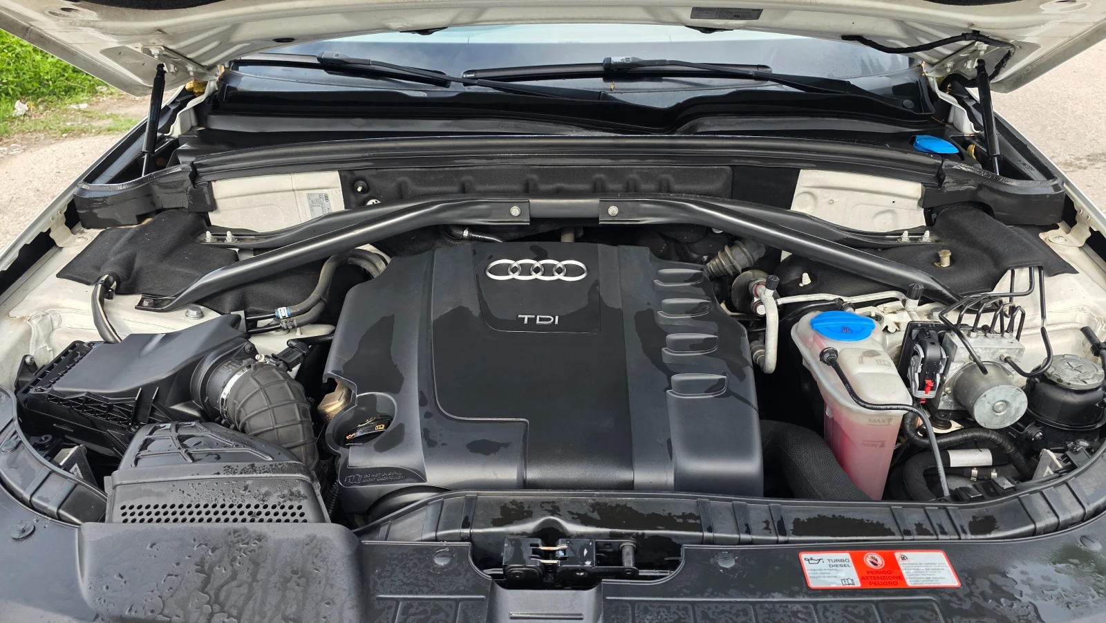 Audi Q5 2.0tdi, снимка 12 - Автомобили и джипове - 54457556