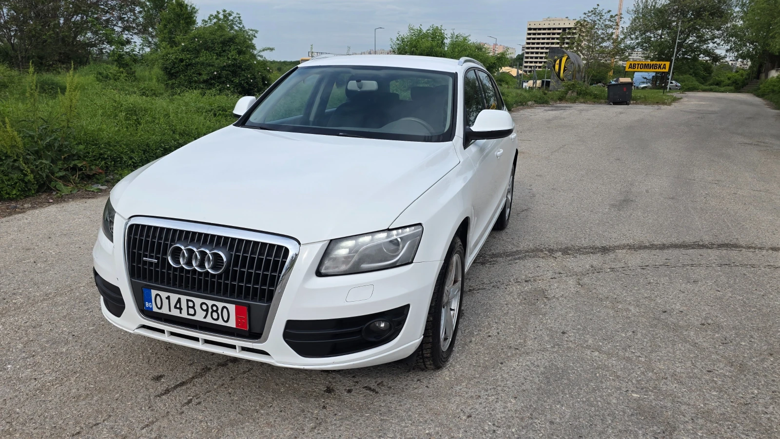 Audi Q5 2.0tdi, снимка 9 - Автомобили и джипове - 54457556