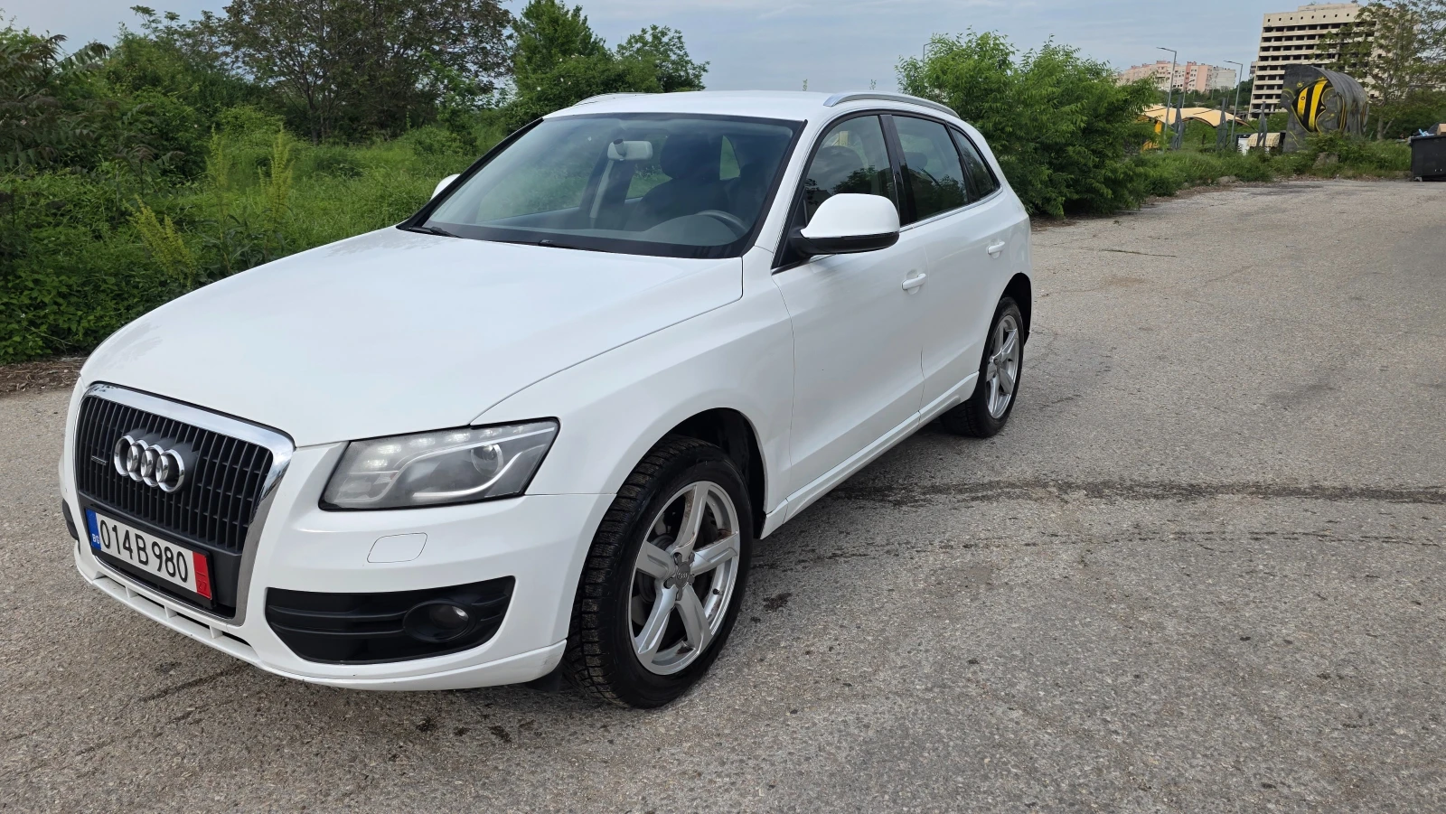 Audi Q5 2.0tdi, снимка 10 - Автомобили и джипове - 54457556