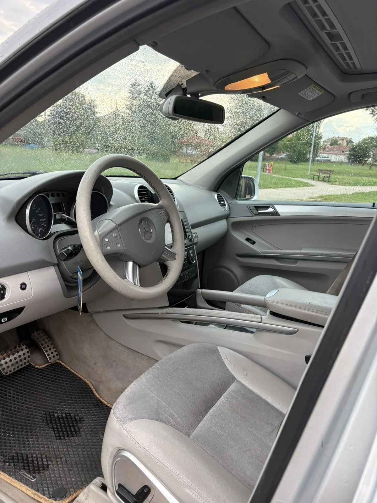 Mercedes-Benz ML 320, снимка 7 - Автомобили и джипове - 55095848