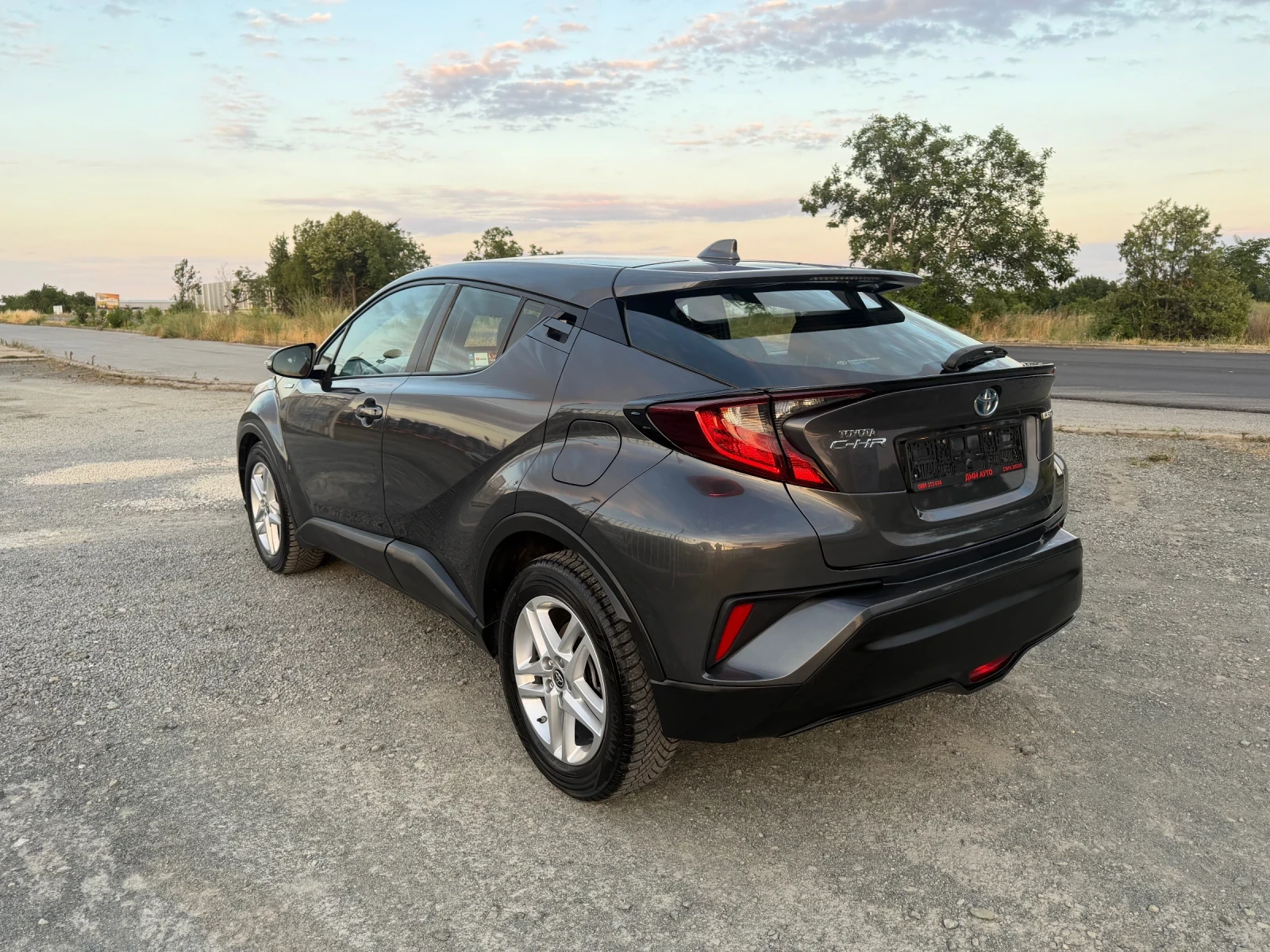 Toyota C-HR HYBRID / FACELIFT / ЕВРО6 / YOUTUBE / WAZE , снимка 7 - Автомобили и джипове - 55236962