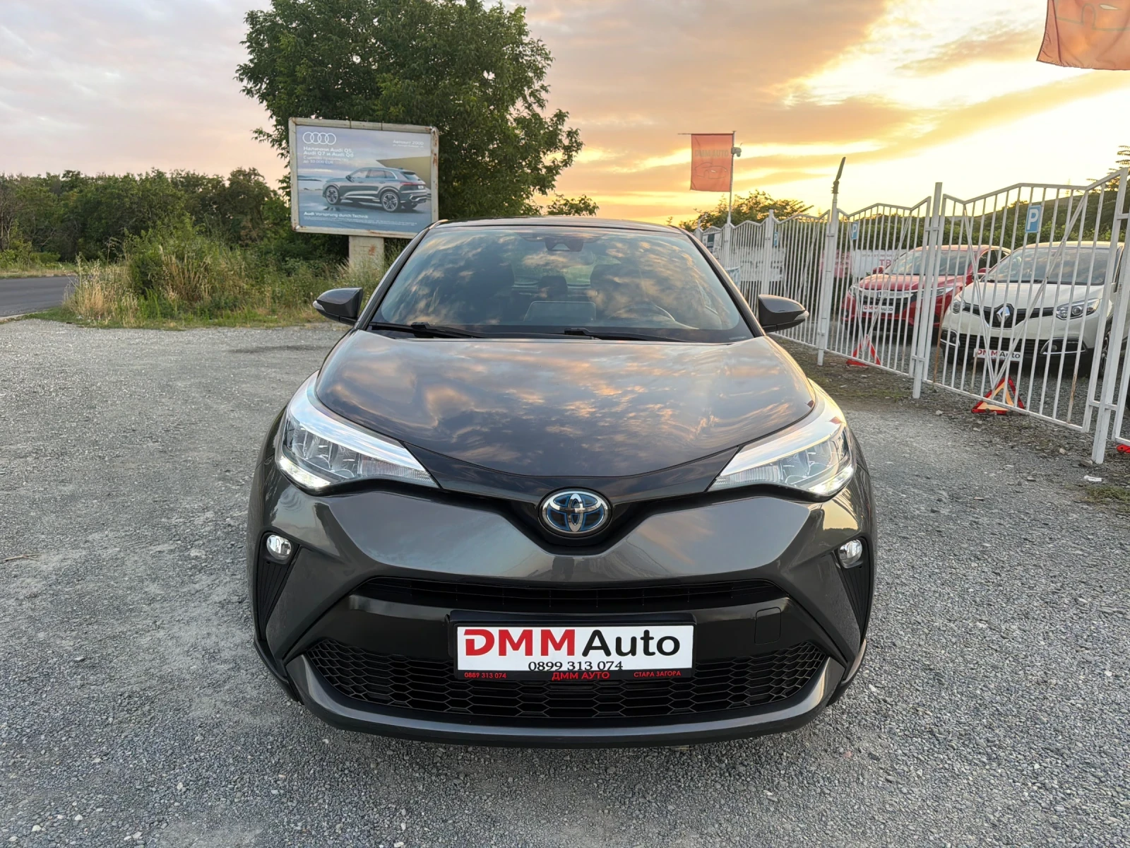 Toyota C-HR HYBRID / FACELIFT / ЕВРО6 / YOUTUBE / WAZE , снимка 2 - Автомобили и джипове - 55236962