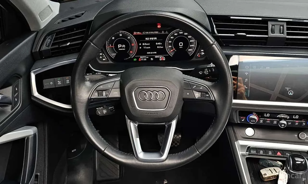 Audi Q3 * 35 TDI Premium Sportback * CARFAX * ЦЕНА ДО БГ, снимка 13 - Автомобили и джипове - 55508188