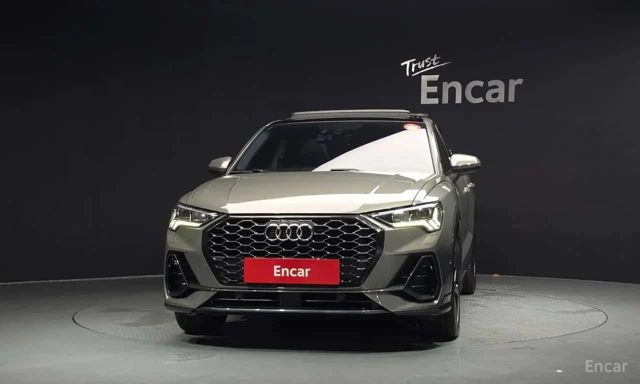 Audi Q3 * 35 TDI Premium Sportback * CARFAX * ЦЕНА ДО БГ, снимка 3 - Автомобили и джипове - 55508188