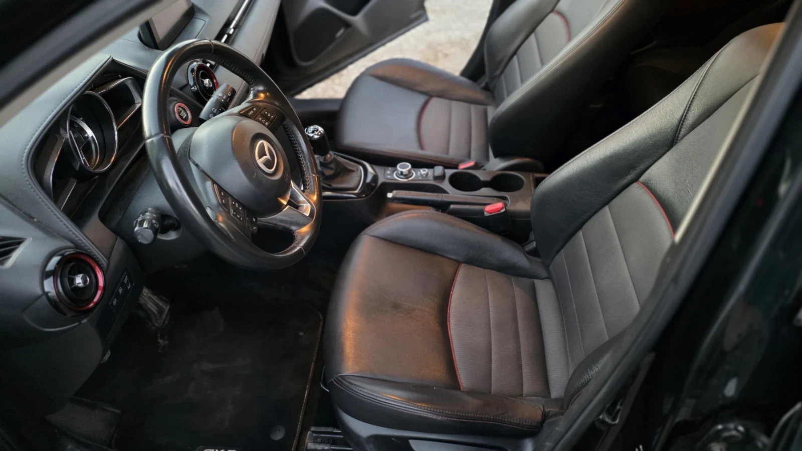 Mazda CX-3, снимка 12 - Автомобили и джипове - 55642114