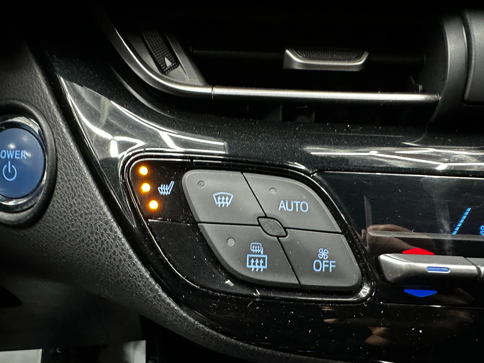 Toyota C-HR 1.8 Hybrid/JBL | Mobile.bg � ����������� 14
