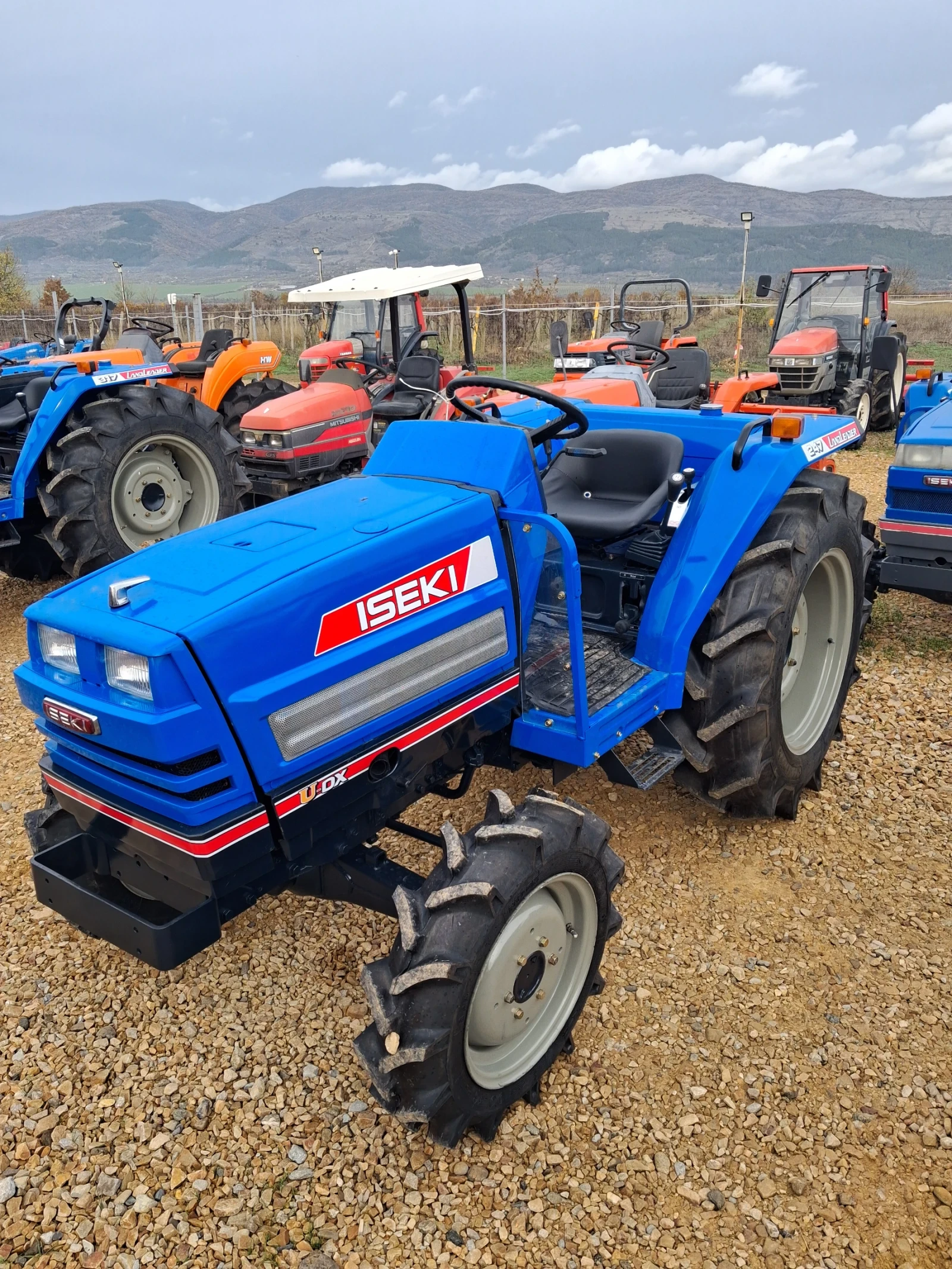 Трактор Kubota  - изображение 3