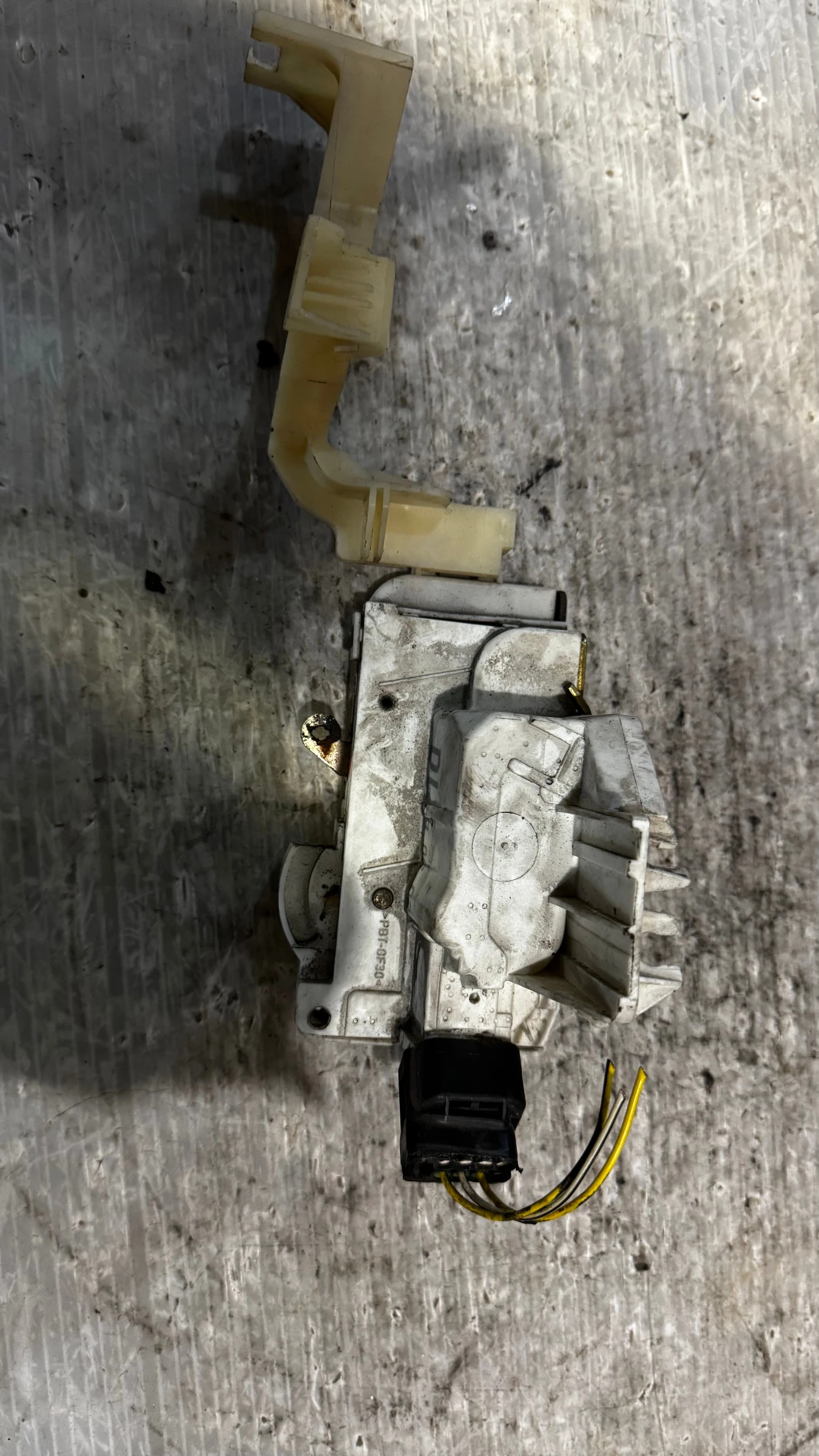 ����� �� ����� �� Ford Mondeo - 1S7A-F21812-KA | Mobile.bg � ����������� 1