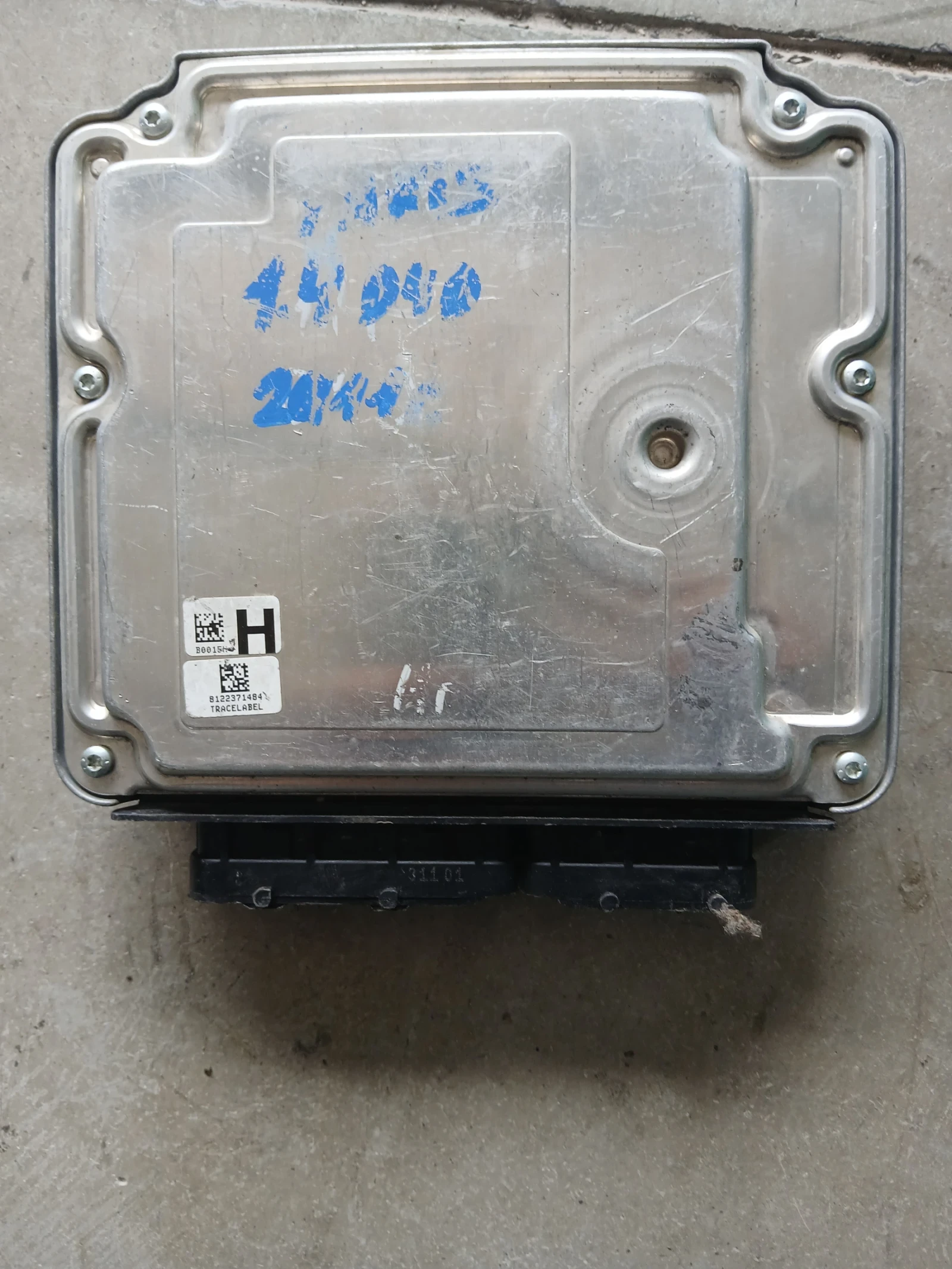 89661-0D560 Компютър Toyota Yaris , снимка 2 - Части - 54763836