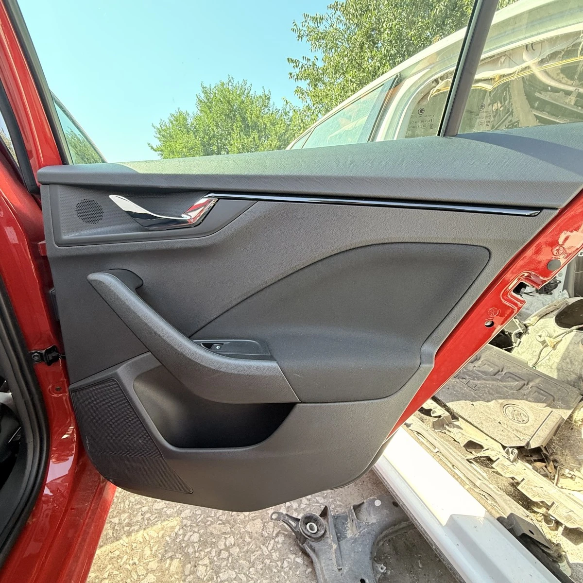 Кора на задна дясна врата Skoda Kamiq 10 TSI 85kw 657867014