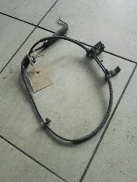 Абс датчик заден ляв Бмв Е90 320д