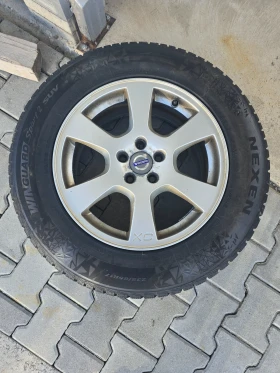 Гуми с джанти Nexen 235/65R17, снимка 1 - Гуми и джанти - 47694958