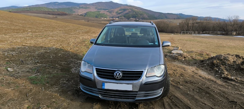 VW Touran 1, 6i, снимка 1 - Автомобили и джипове - 48883774