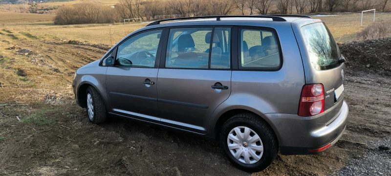 VW Touran 1, 6i, снимка 6 - Автомобили и джипове - 48883774