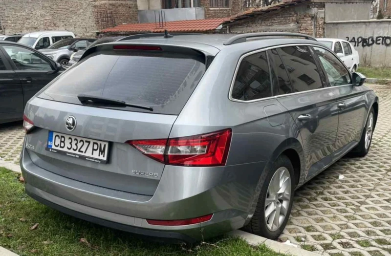 Skoda Superb 2.0 TDI, снимка 4 - Автомобили и джипове - 52775817