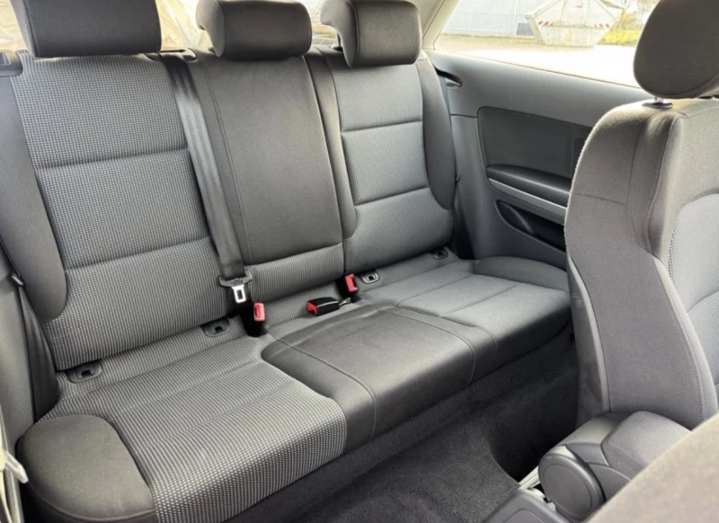 Audi A3 1, 6 TDi* 2012г* EURO5* FACELIFT, снимка 12 - Автомобили и джипове - 52848393