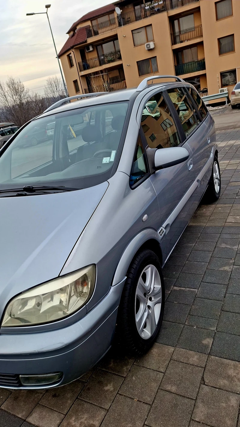 Opel Zafira, снимка 3 - Автомобили и джипове - 53223467